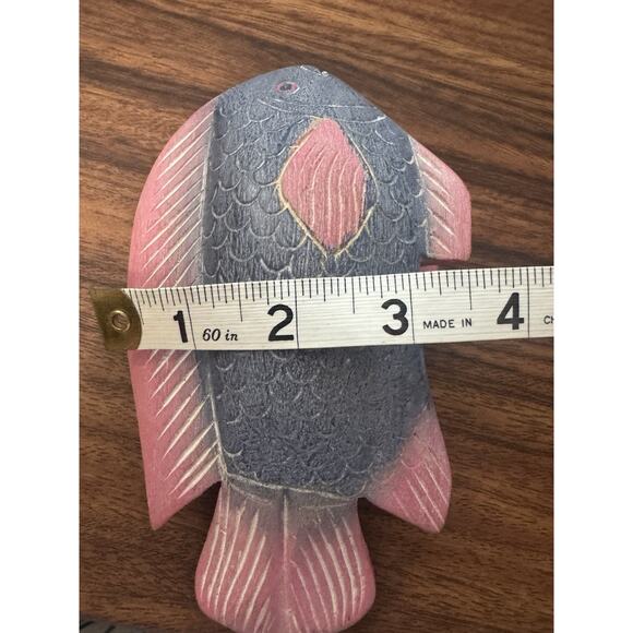 Two Vtg Hand Carved Wooden Tropical Fish Painted Coastal Decor Beach Chic - Picture 15 of 15